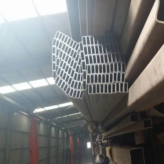 汽車方管6.jpg 汽車方管6.jpg